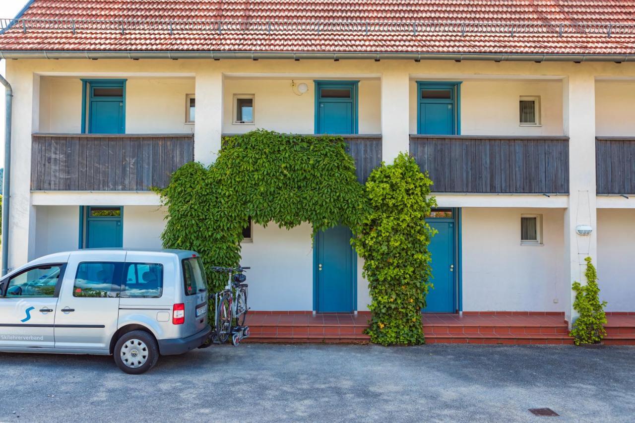 Fraenkische Landherberge, Hotel Garni Sesslach エクステリア 写真